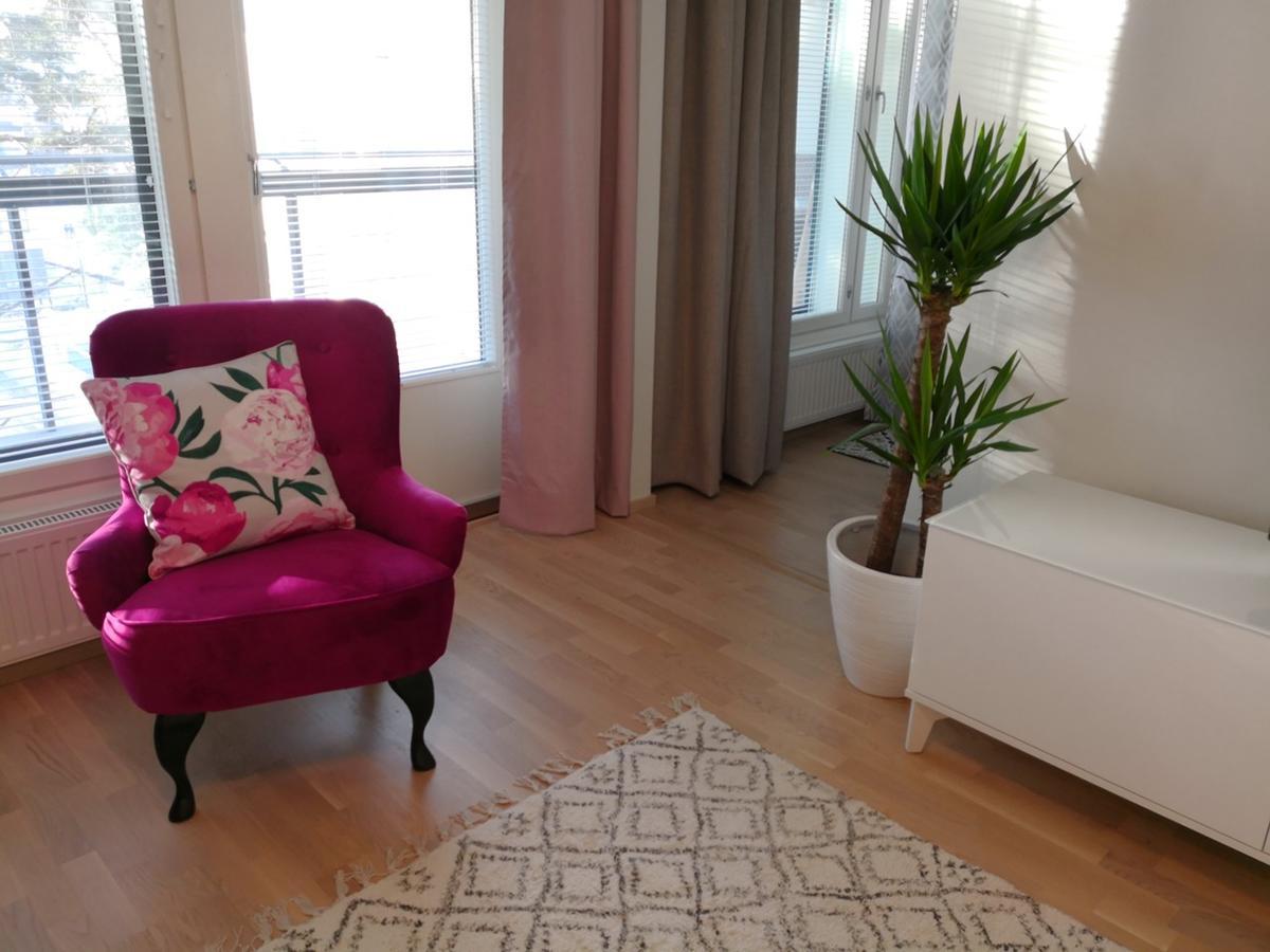 Charming Pine View Apartment วานตา ภายนอก รูปภาพ